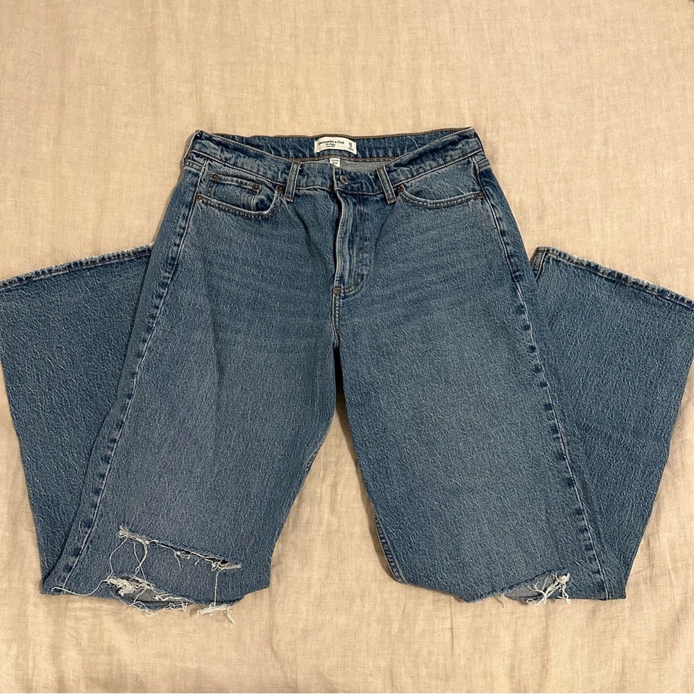 Abercrombie & Fitch Curve Love Baggy Low Rise Jeans - Long - Picture 2 of 5